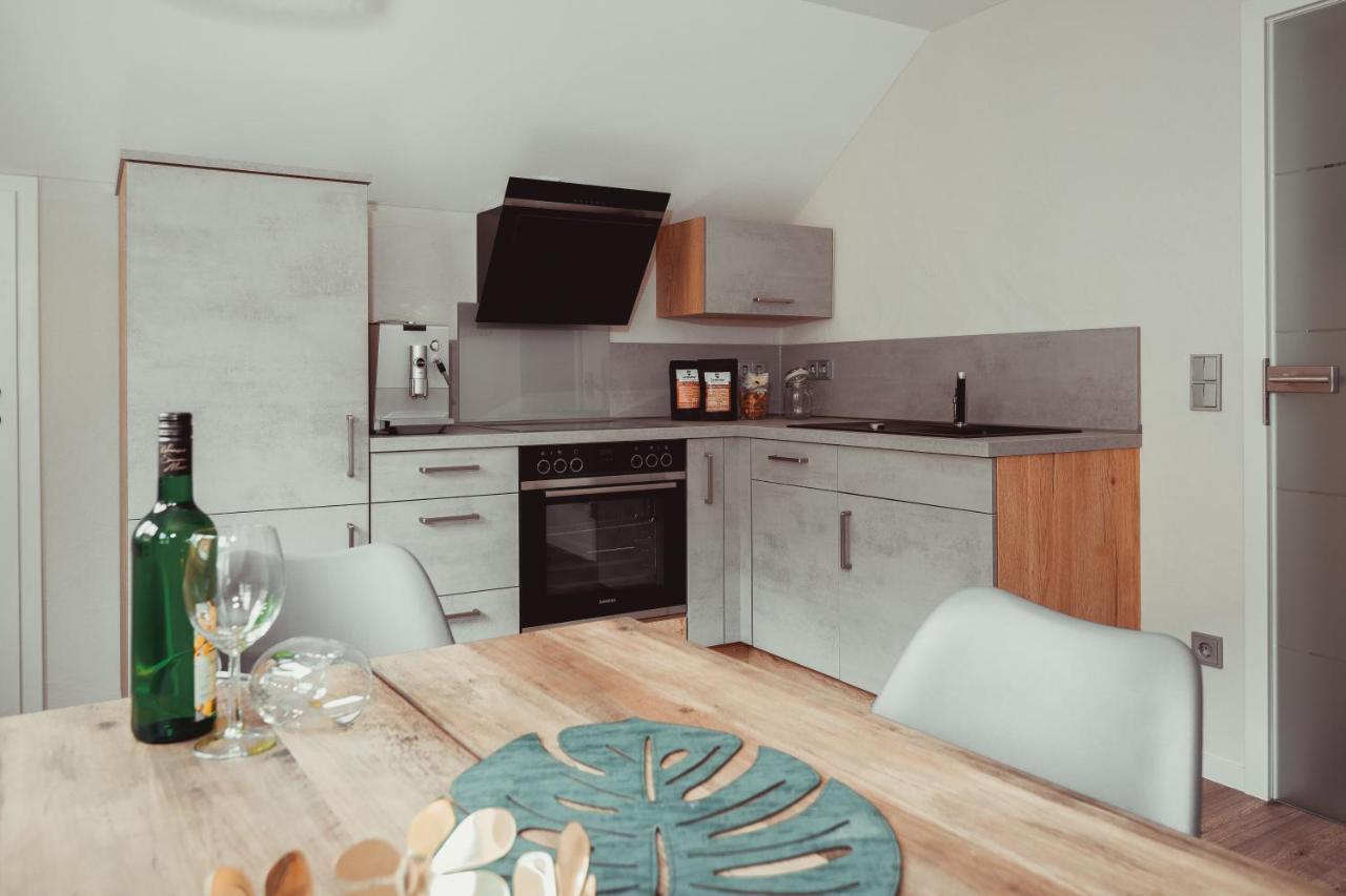 Exklusive Ferienwohnung An Der Mosel - Top Ausstattung - Dachterrasse - E-Ladestation - Netflix Senheim Exterior foto