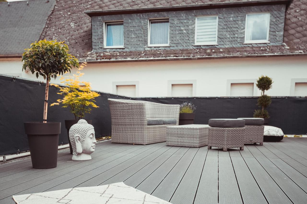 Exklusive Ferienwohnung An Der Mosel - Top Ausstattung - Dachterrasse - E-Ladestation - Netflix Senheim Exterior foto