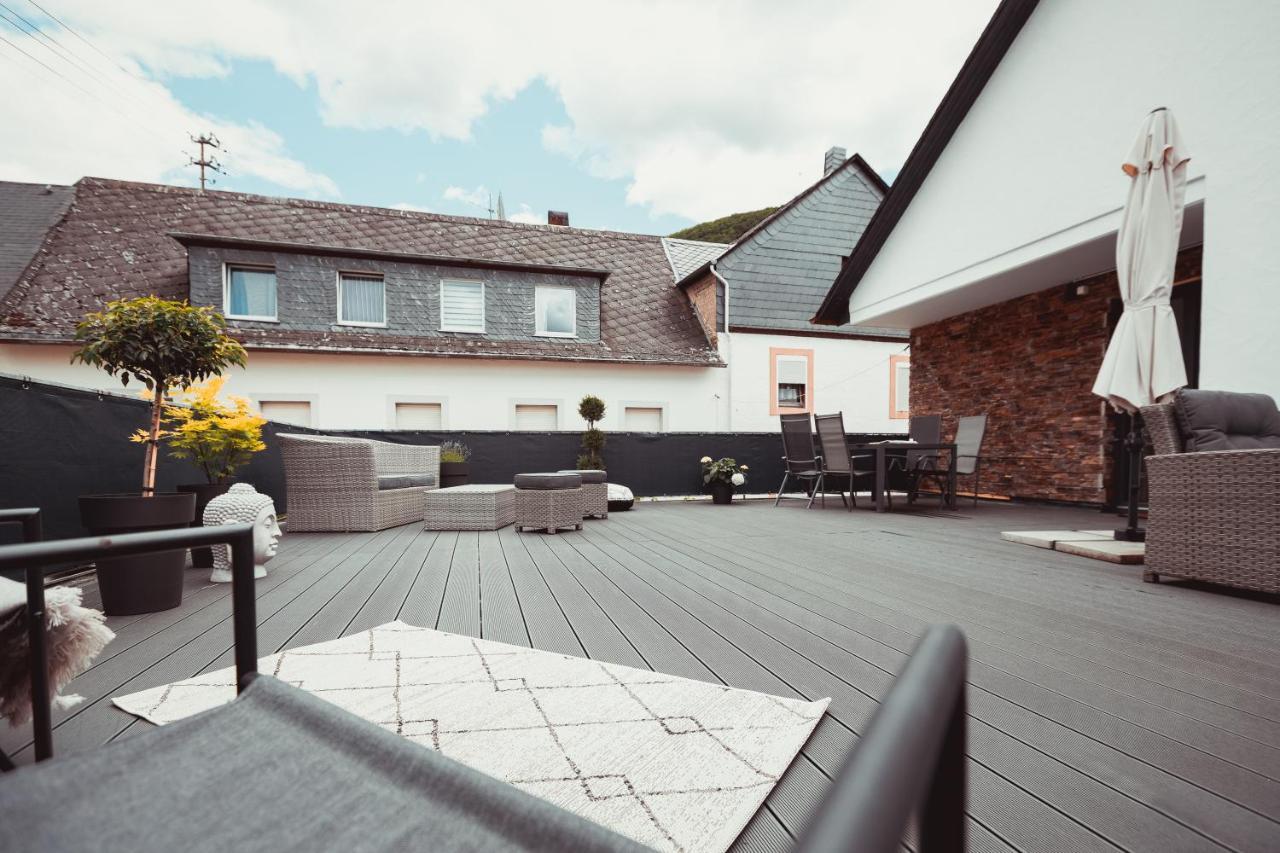 Exklusive Ferienwohnung An Der Mosel - Top Ausstattung - Dachterrasse - E-Ladestation - Netflix Senheim Exterior foto