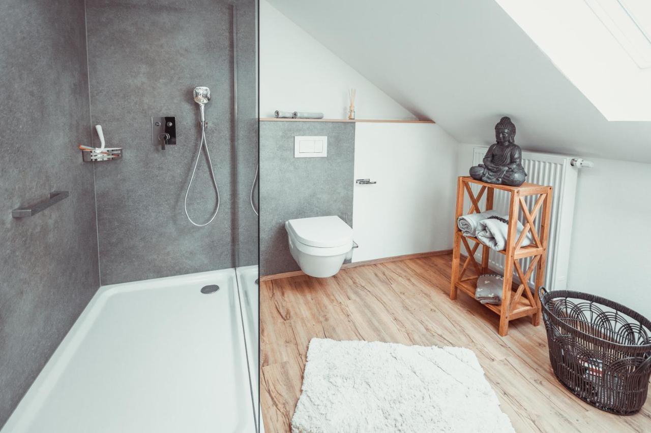 Exklusive Ferienwohnung An Der Mosel - Top Ausstattung - Dachterrasse - E-Ladestation - Netflix Senheim Exterior foto